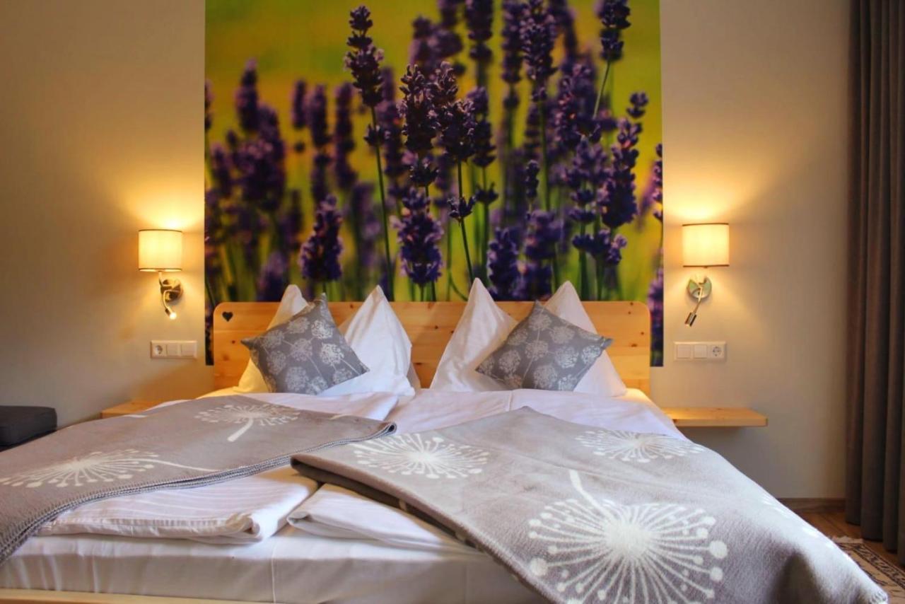 Koenigsapartments บาด ไคลน์เคิร์ชไฮม์ ภายนอก รูปภาพ